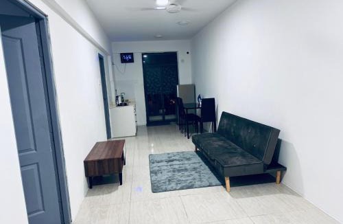 Farukolhufushi Island Apartment | Hiyaa flat7 H7