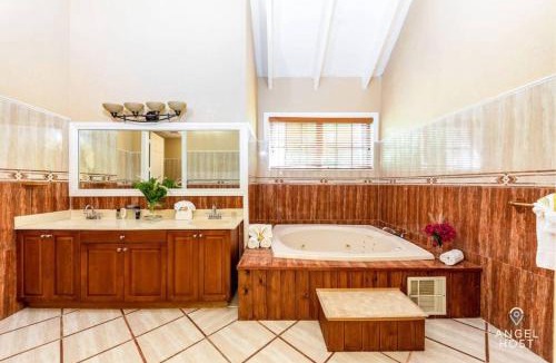 Ocean Point Apartment | Breathtaking Chalk Sound Private Pool Sunset Villa