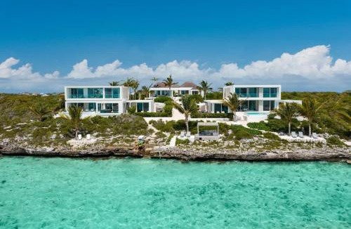 Leeward Settlement Villa | Ocean Dream 5 BR Villa Azur