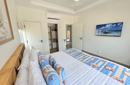 Ocean Point Villa | Villas in Providenciales, TKCA, Turks and Caicos Islands