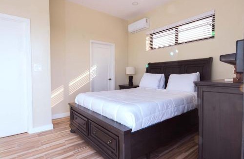 Leeward Settlement House | Family-ready Fully Equipped Grand Villa with Pool