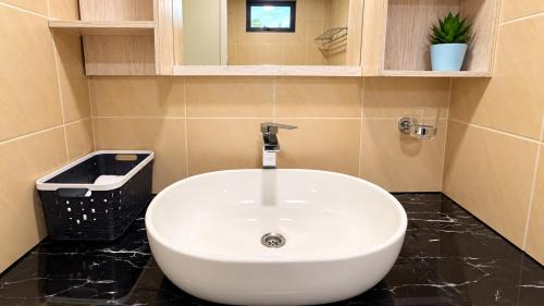 Hulhumale Apartment | 3 bedroom Ultra-Luxury Escape with Pool & Gym