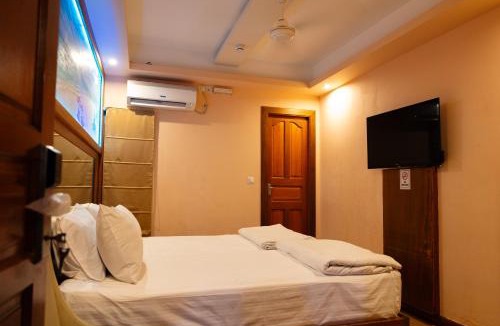 Male Apartment | Six In Lodge