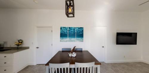 Whitby Hotel | Ocean Breeze Resort