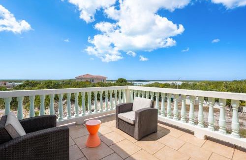 Ocean Point Villa | The Babbington Villa