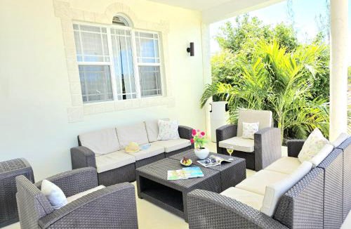 Ocean Point Villa | The Babbington Villa