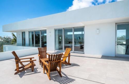 Long Bay Villa | Oceanside 3 Bedroom Luxury Villa with Private Pool, 500ft from Long Bay Beach -V5