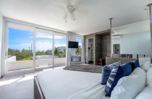Long Bay Villa | Oceanside 3 Bedroom Luxury Villa with Private Pool, 500ft from Long Bay Beach -V5