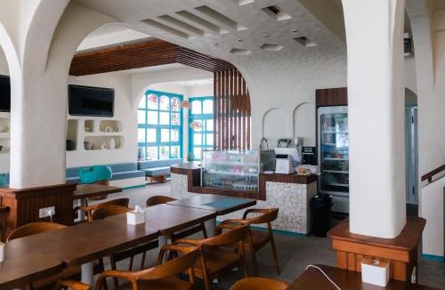Dhiffushi Hotel | Endorphins Beach Villa