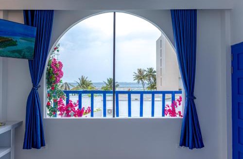 Maafushi House | Santorini Maafushi Maldives