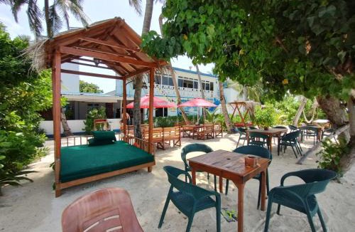 Thulusdhoo Island House | Batuta Maldives Surf View