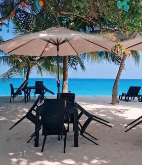 Vashafaru House | Beach Inn Vashafaru