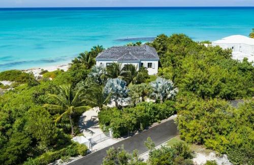Leeward Settlement Villa | Luxury Saving Grace Villa Retreat