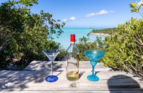 Ocean Point House | Secluded Escape, Ocean Views, Plunge Pool and Hot Tub, Overlooking Scenic Turquoise Waters