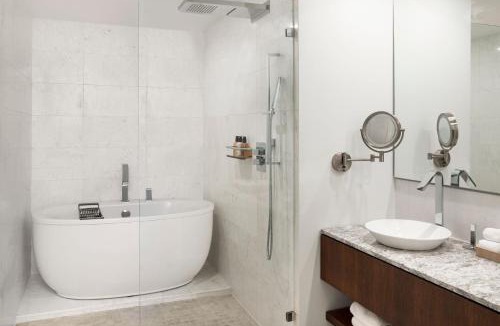Grace Bay Resort | The Ritz-Carlton Residences, Turks & Caicos