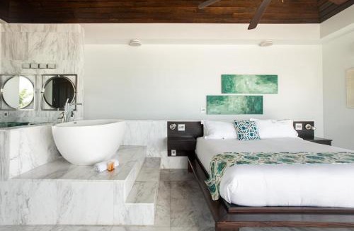 Ocean Point Villa | SulMare at Sapodilla Bay Luxury villas
