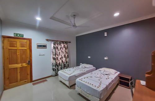 Thoddoo House | Serene Sky Guest house