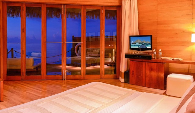 Adaaran Prestige Water Villas - All inclusive in Meedhupparu