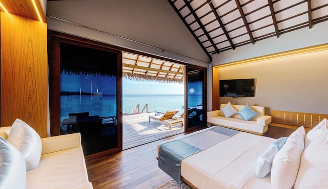 Cinnamon Velifushi Maldives in Aarah