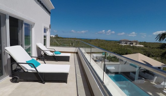 The White House TCI in Providenciales