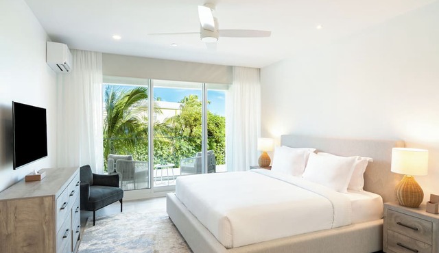 Ellipse Resort, Grace Bay in Providenciales