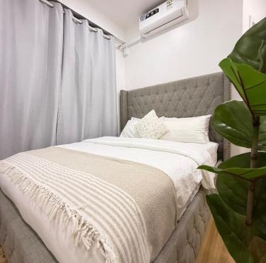 Lazzlla luxurious 1BR Apartment city view in Furena