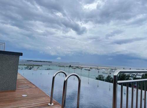 Luxury Cozy Room Pool & Gym 10mins from Airport in Hulhumale