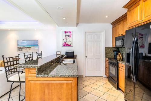 1 Bdrm Pool Garden View at The Yacht Club D3 in Providenciales